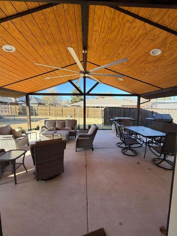 404 Bois D' Arc, Borger, TX 79007