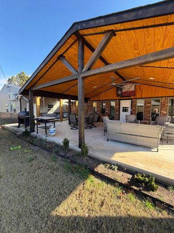 404 Bois D' Arc, Borger, TX 79007