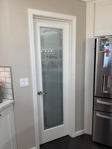 404 Bois D' Arc, Borger, TX 79007