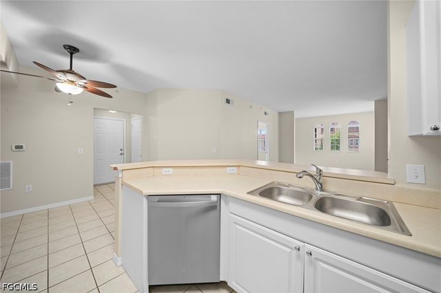 11400 ocean walk LN 214, Fort Myers, FL 33908