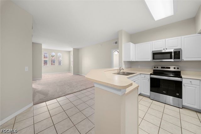 11400 ocean walk LN 214, Fort Myers, FL 33908