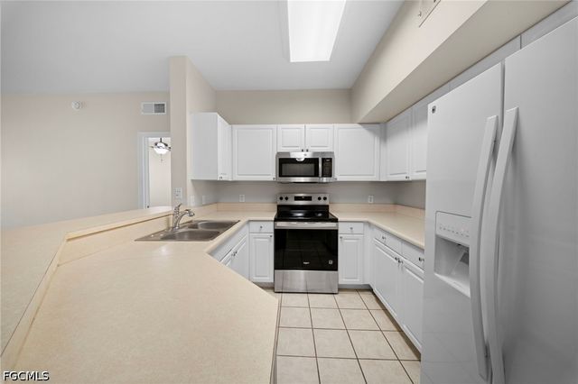 11400 ocean walk LN 214, Fort Myers, FL 33908