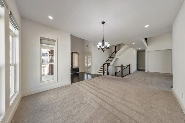 934 Keystone Drive, Woodstock, GA 30188