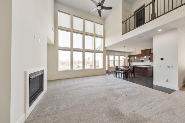 934 Keystone Drive, Woodstock, GA 30188