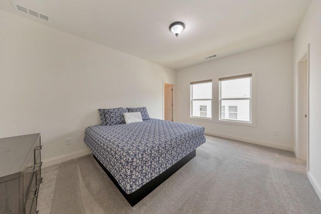 934 Keystone Drive, Woodstock, GA 30188