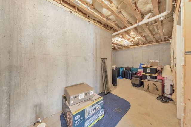 934 Keystone Drive, Woodstock, GA 30188