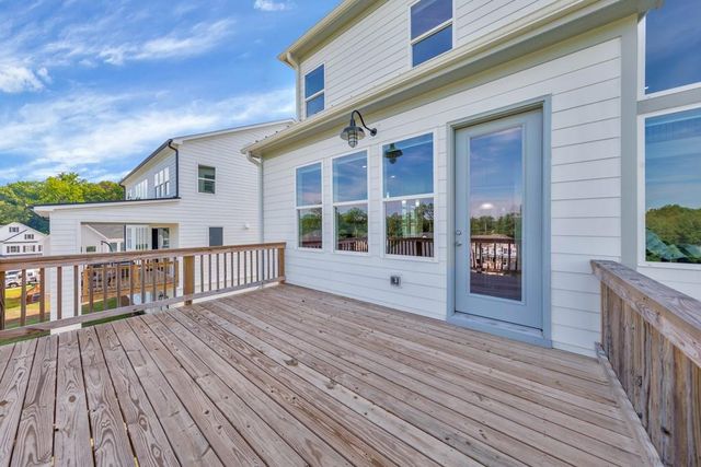 934 Keystone Drive, Woodstock, GA 30188