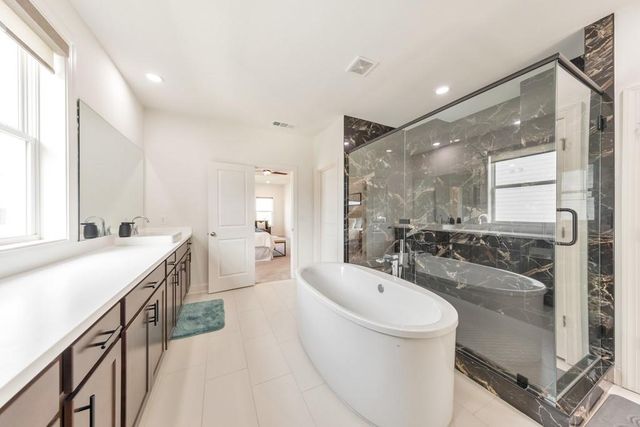 934 Keystone Drive, Woodstock, GA 30188