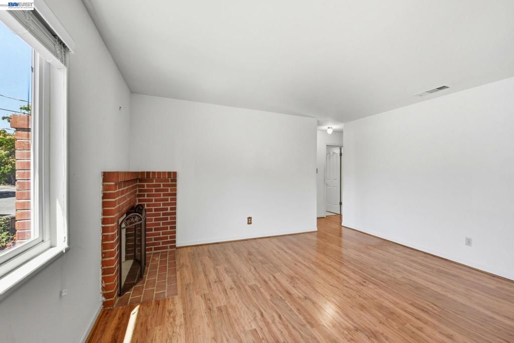 Image 7 of property listing at 349 Lemarc Street, Fremont, CA 94539