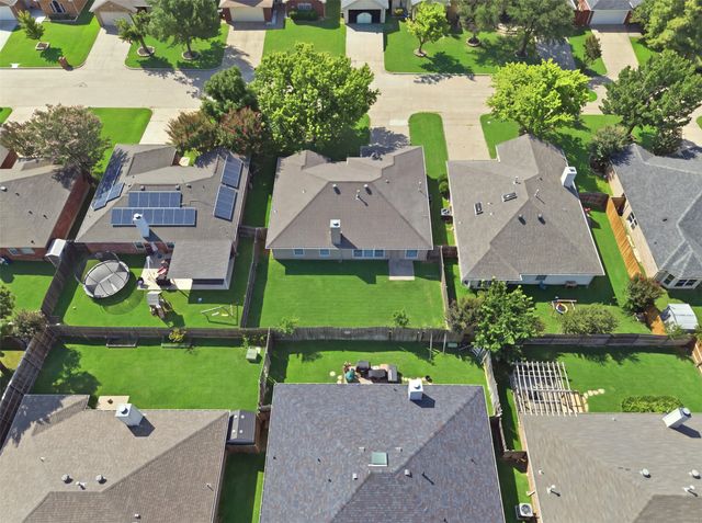 625 Jamie Lane, Mansfield, TX 76063