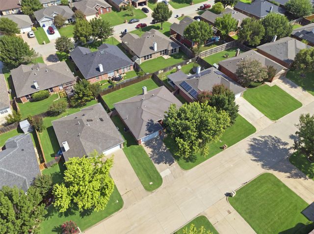625 Jamie Lane, Mansfield, TX 76063