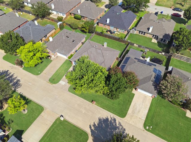 625 Jamie Lane, Mansfield, TX 76063
