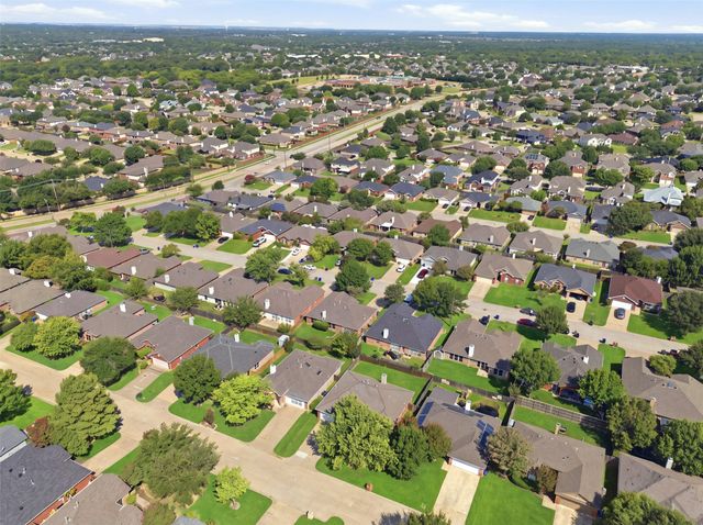 625 Jamie Lane, Mansfield, TX 76063