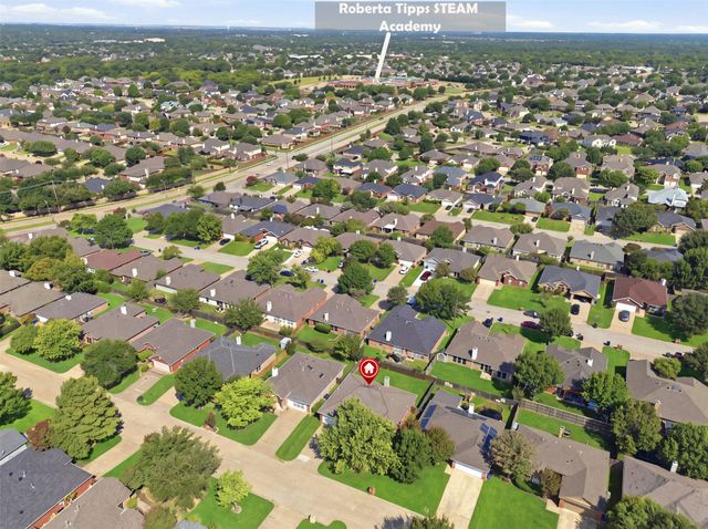 625 Jamie Lane, Mansfield, TX 76063