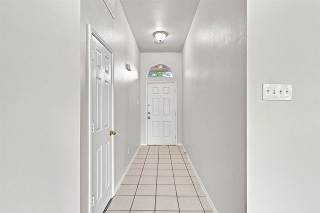 625 Jamie Lane, Mansfield, TX 76063
