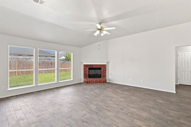 625 Jamie Lane, Mansfield, TX 76063