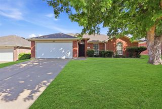625 Jamie Lane, Mansfield, TX 76063