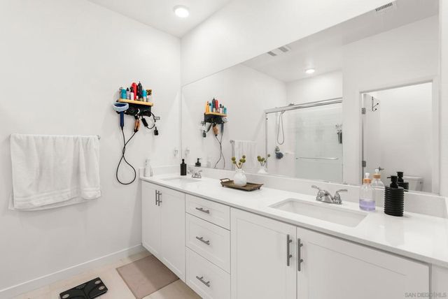 5310 Seacliff Pl 13, San Diego, CA 92154