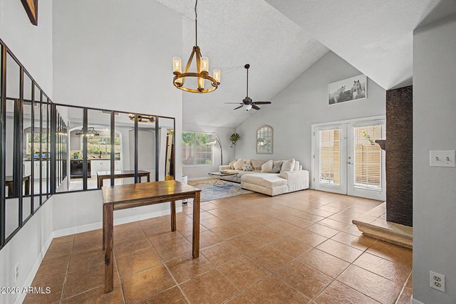 709 N LARKSPUR Street, Gilbert, AZ 85234
