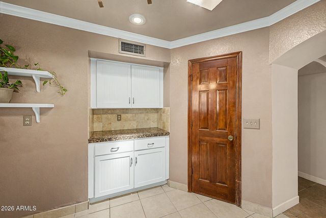 709 N LARKSPUR Street, Gilbert, AZ 85234