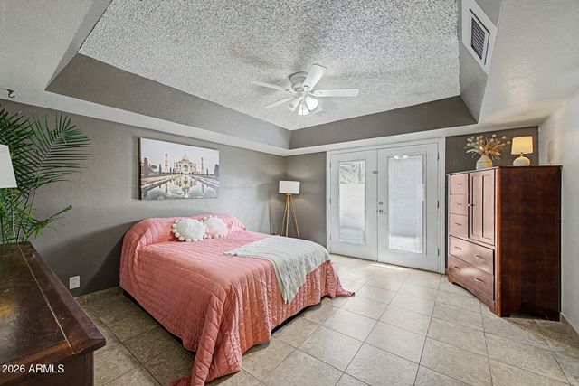709 N LARKSPUR Street, Gilbert, AZ 85234