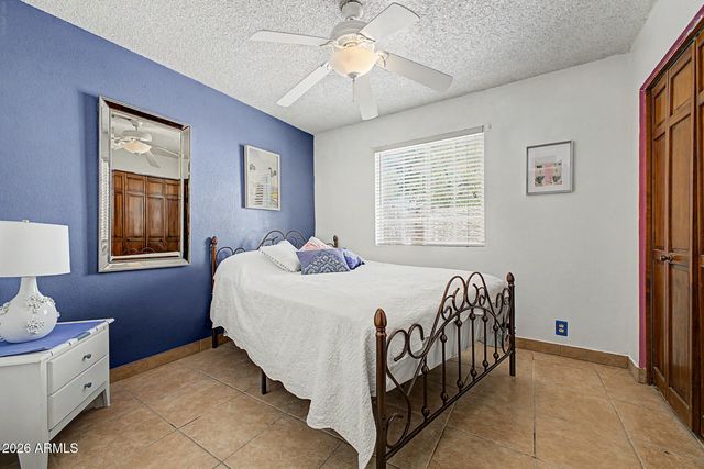 709 N LARKSPUR Street, Gilbert, AZ 85234