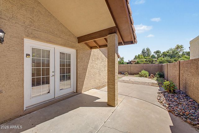 709 N LARKSPUR Street, Gilbert, AZ 85234