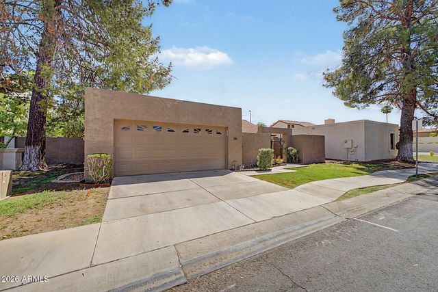 709 N LARKSPUR Street, Gilbert, AZ 85234