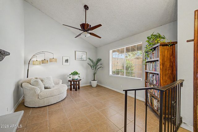 709 N LARKSPUR Street, Gilbert, AZ 85234