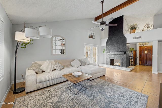 709 N LARKSPUR Street, Gilbert, AZ 85234