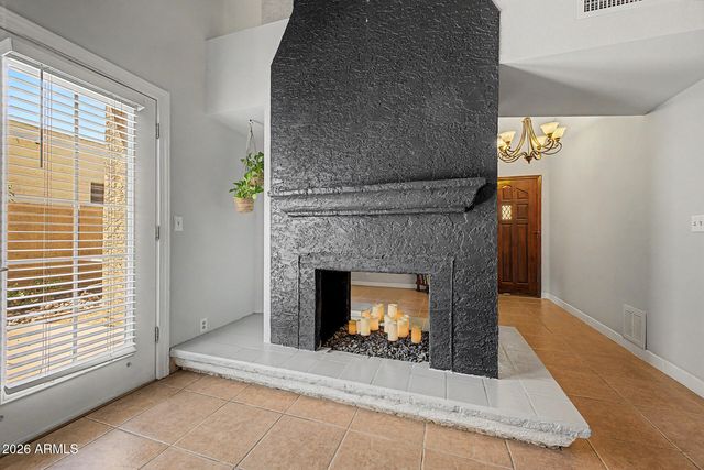 709 N LARKSPUR Street, Gilbert, AZ 85234