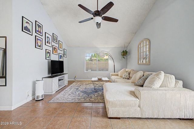 709 N LARKSPUR Street, Gilbert, AZ 85234