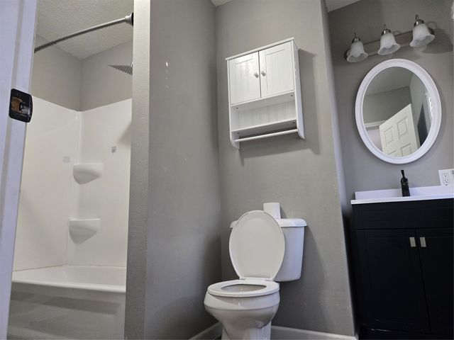 919 Randolph Street, Des Moines, IA 50315