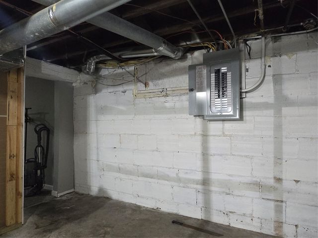 919 Randolph Street, Des Moines, IA 50315