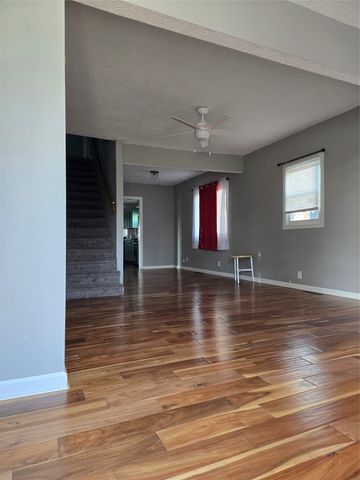 919 Randolph Street, Des Moines, IA 50315