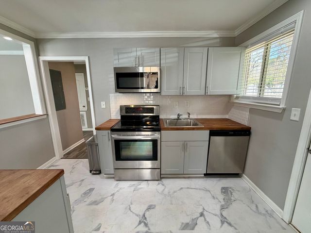 2912 Glenwood Avenue SE, Atlanta, GA 30317