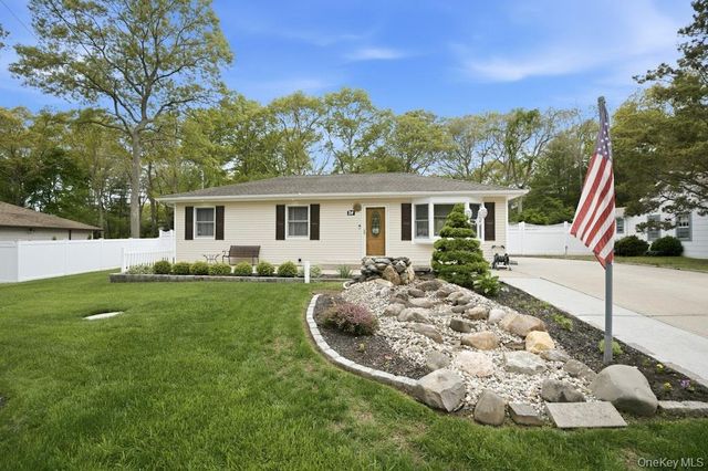 24 Forest Avenue, Medford, NY 11763