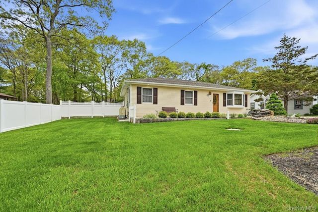 24 Forest Avenue, Medford, NY 11763