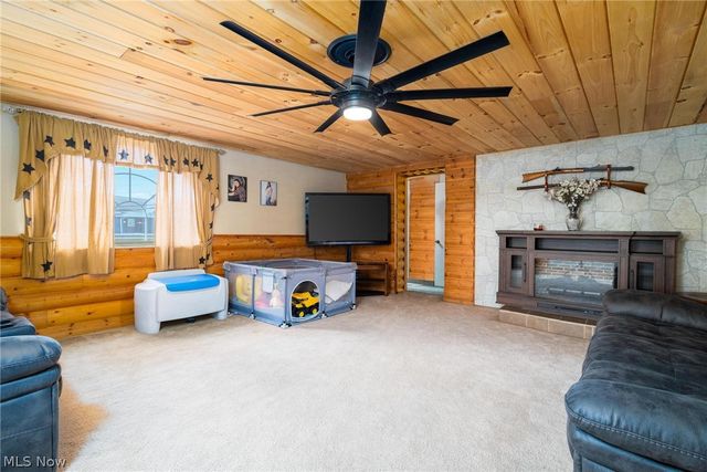 195 GILSON Avenue, Weirton, WV 26062