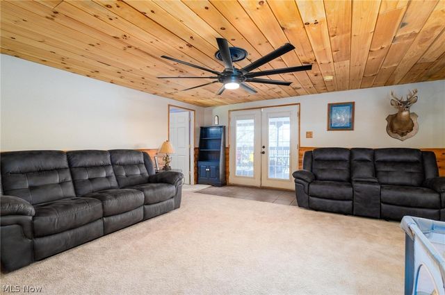 195 GILSON Avenue, Weirton, WV 26062