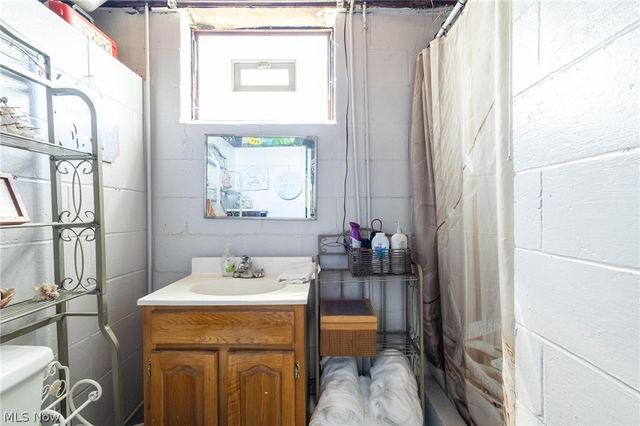195 GILSON Avenue, Weirton, WV 26062