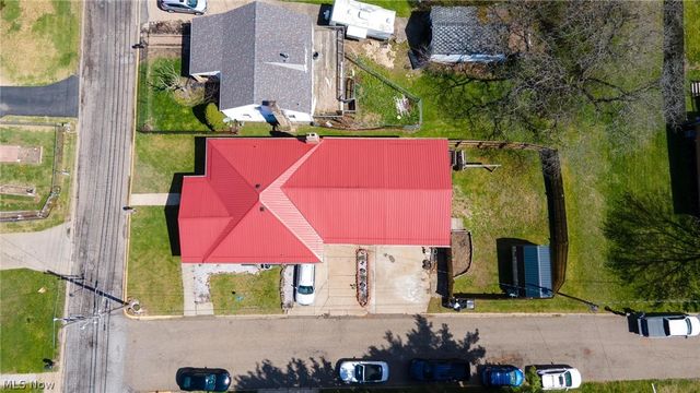 195 GILSON Avenue, Weirton, WV 26062