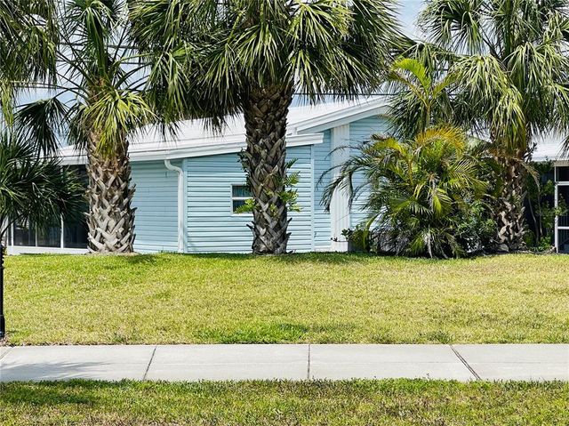 615 S GREEN CIRCLE, Venice, FL 34285