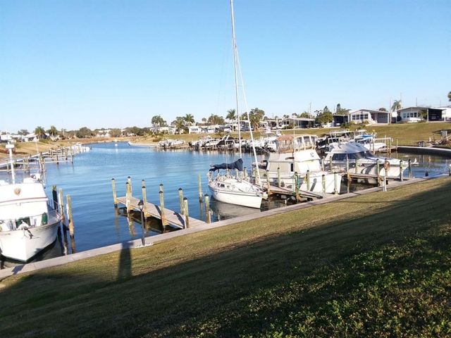 615 S GREEN CIRCLE, Venice, FL 34285