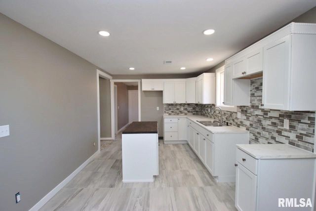 8504 W MAIN Street, Mapleton, IL 61547