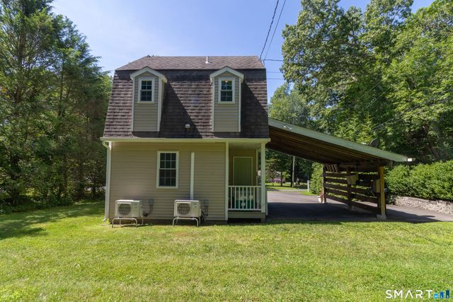 80 River Road, Clinton, CT 06413