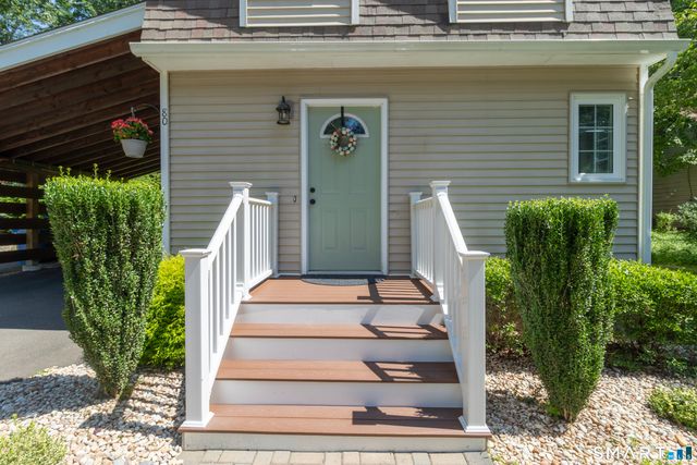 80 River Road, Clinton, CT 06413