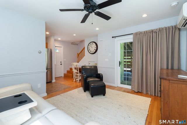 80 River Road, Clinton, CT 06413