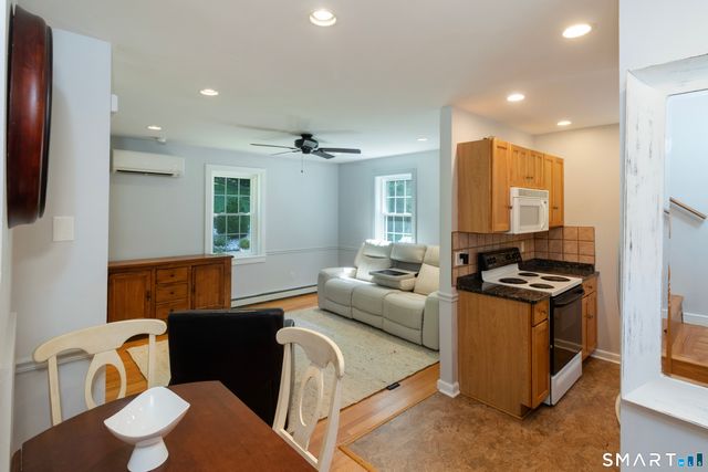 80 River Road, Clinton, CT 06413