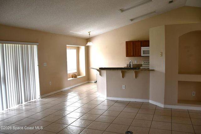 995 Black Coral Avenue NW, Palm Bay, FL 32907